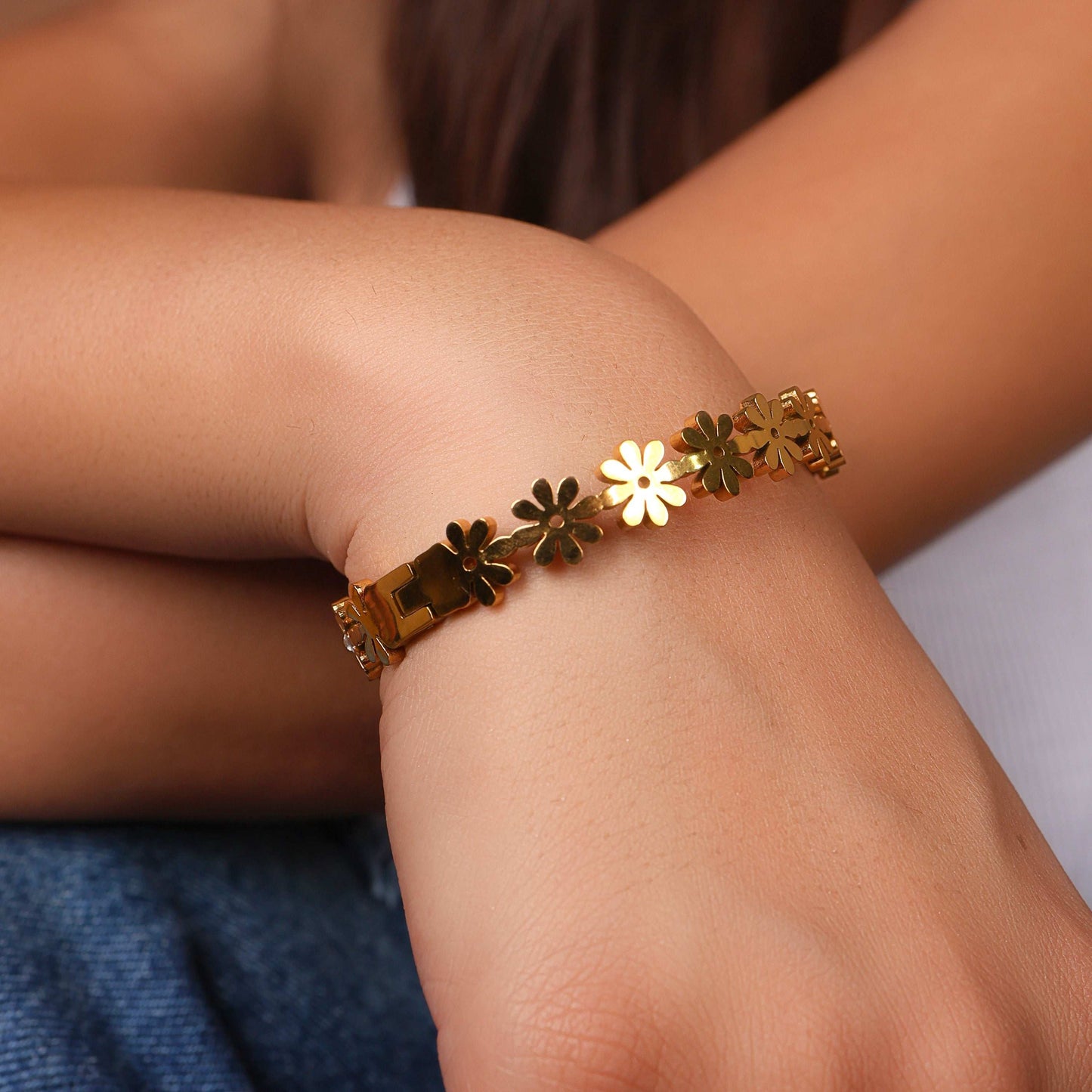Anti-Tarnish Bracelet for Daisy Design Jewelry - Bradiya