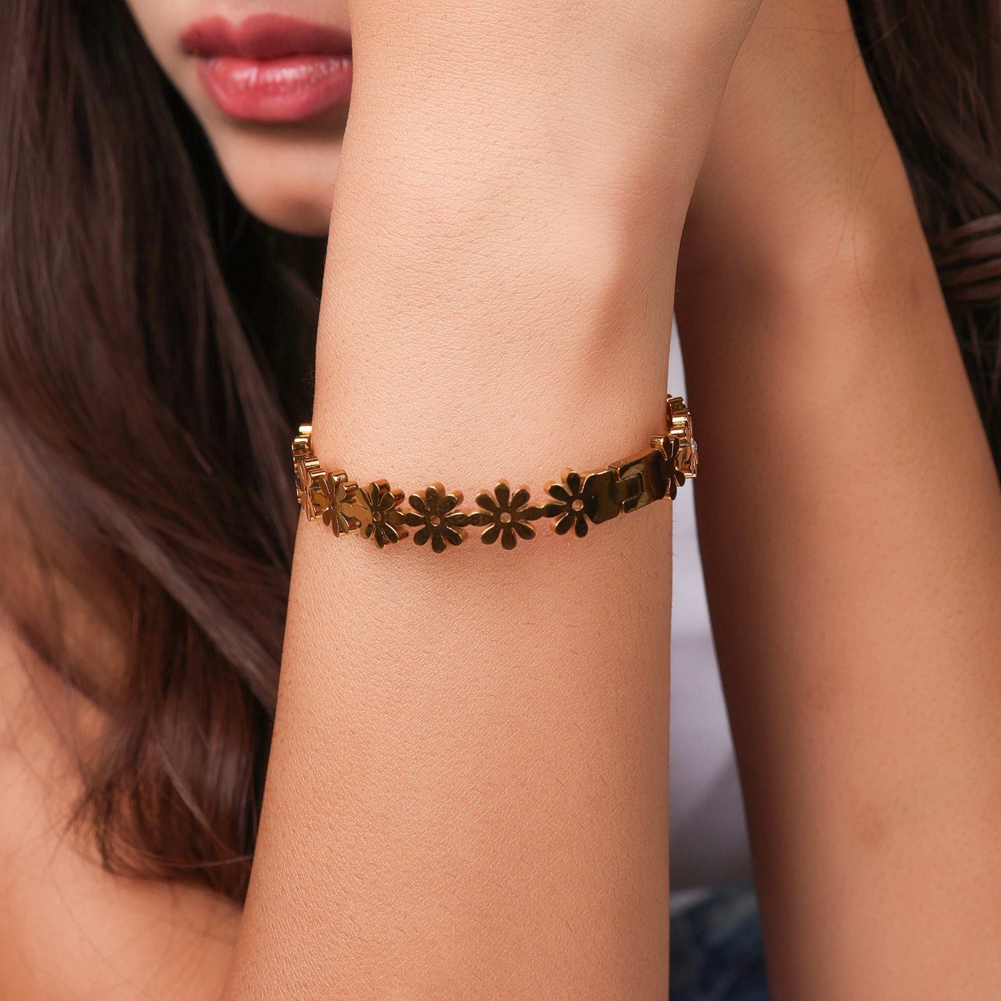 Anti-Tarnish Bracelet for Daisy Design Jewelry - Bradiya
