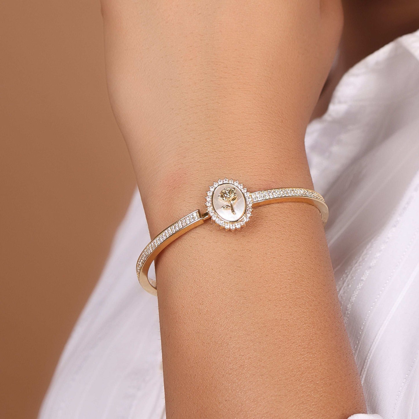 18Kt Gold Plated Gilded Rose Bracelet - Bradiya