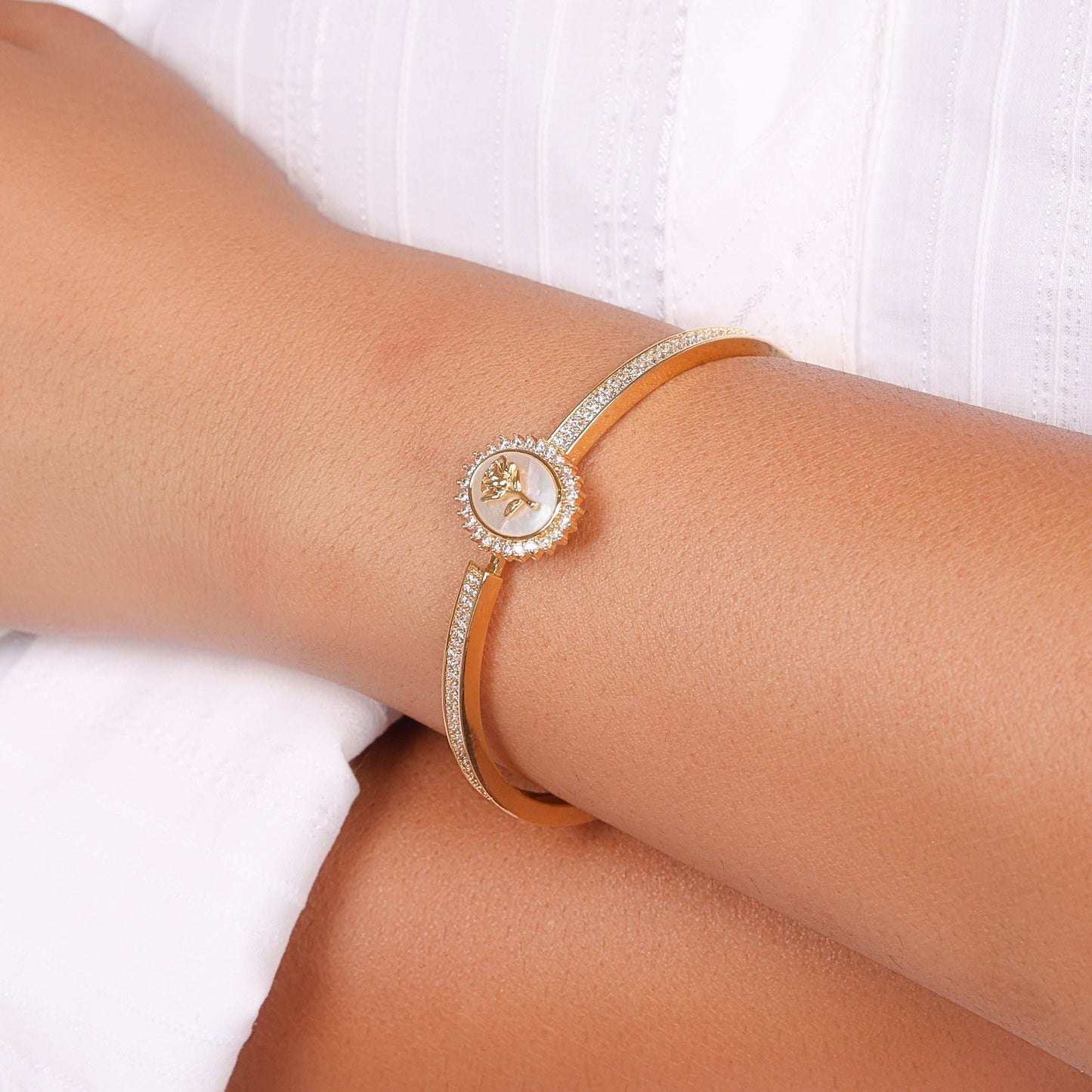 18Kt Gold Plated Gilded Rose Bracelet - Bradiya