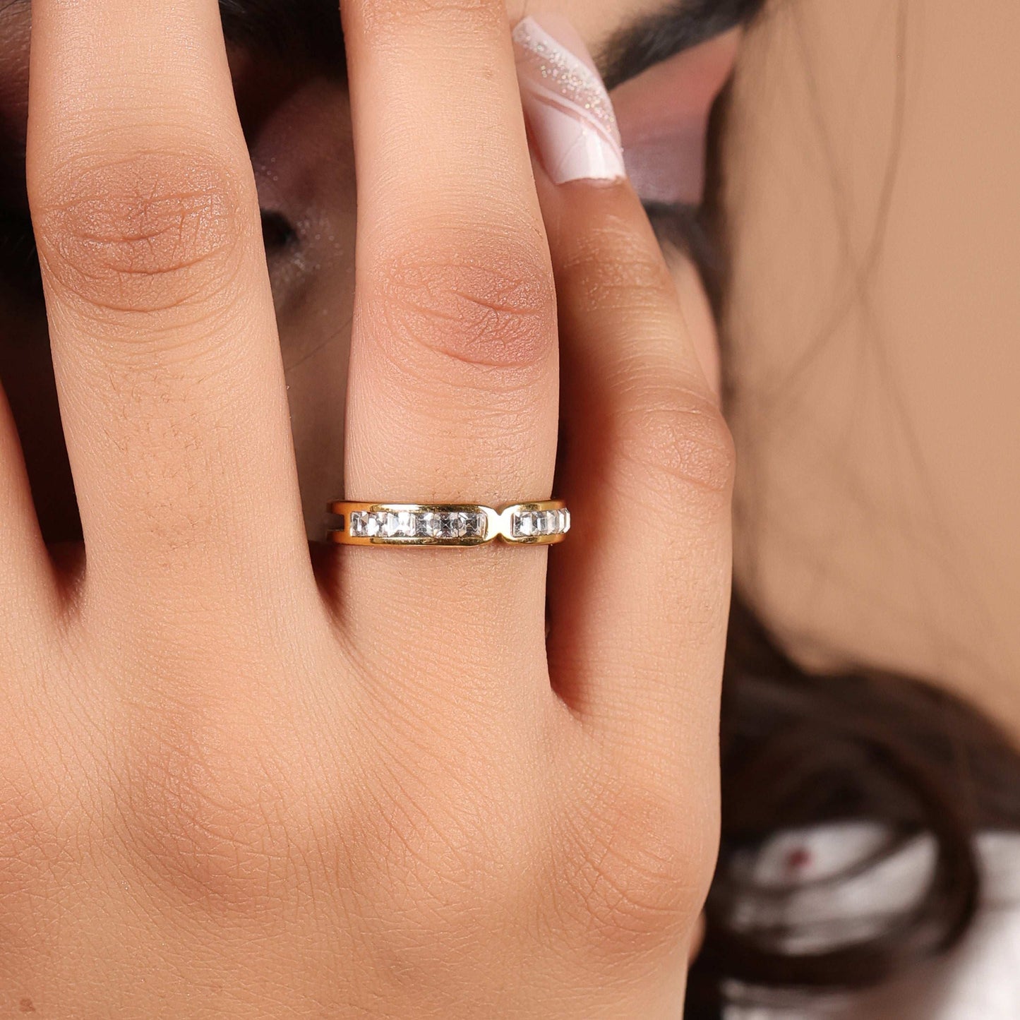 Shimmer Strand Ring - Bradiya