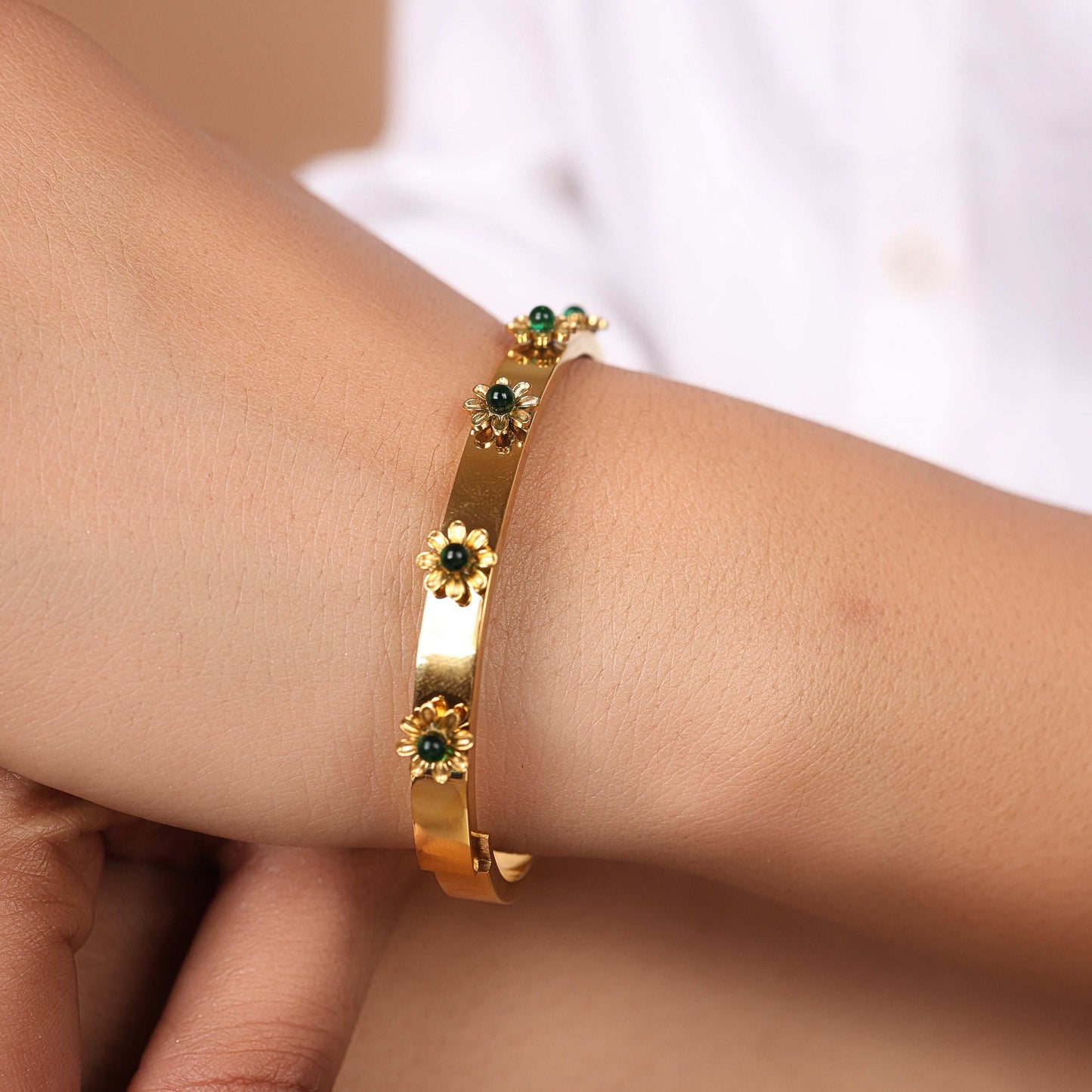 Bradiya Tarnish-Free Bangle Bracelet with Green Flowers - Bradiya