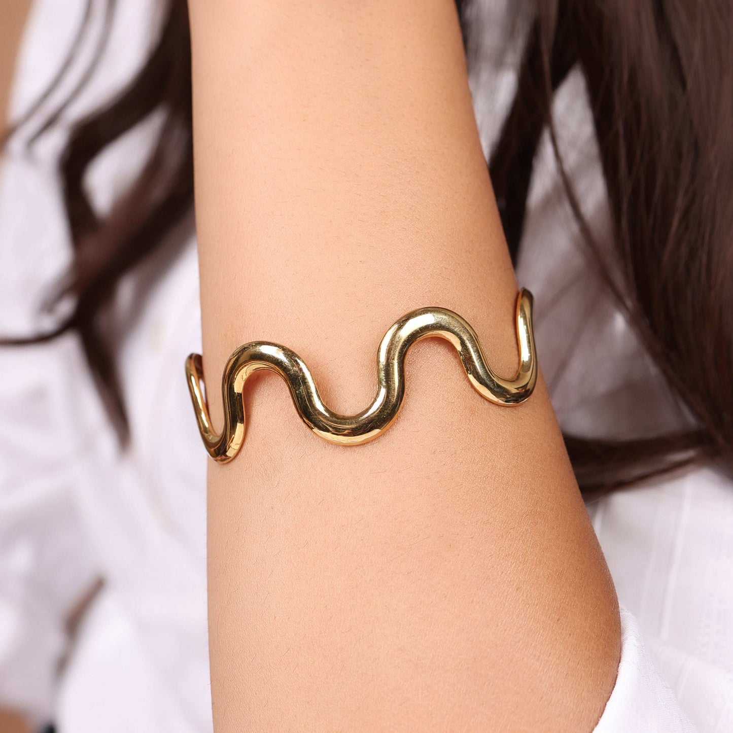 Wavy Open Cuff Jewelry - Anti-Tarnish Luxury - Bradiya