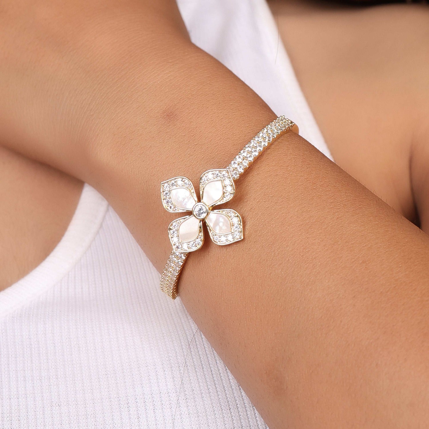 Bradiya Luxury Diamond Floret Bangle - Bradiya