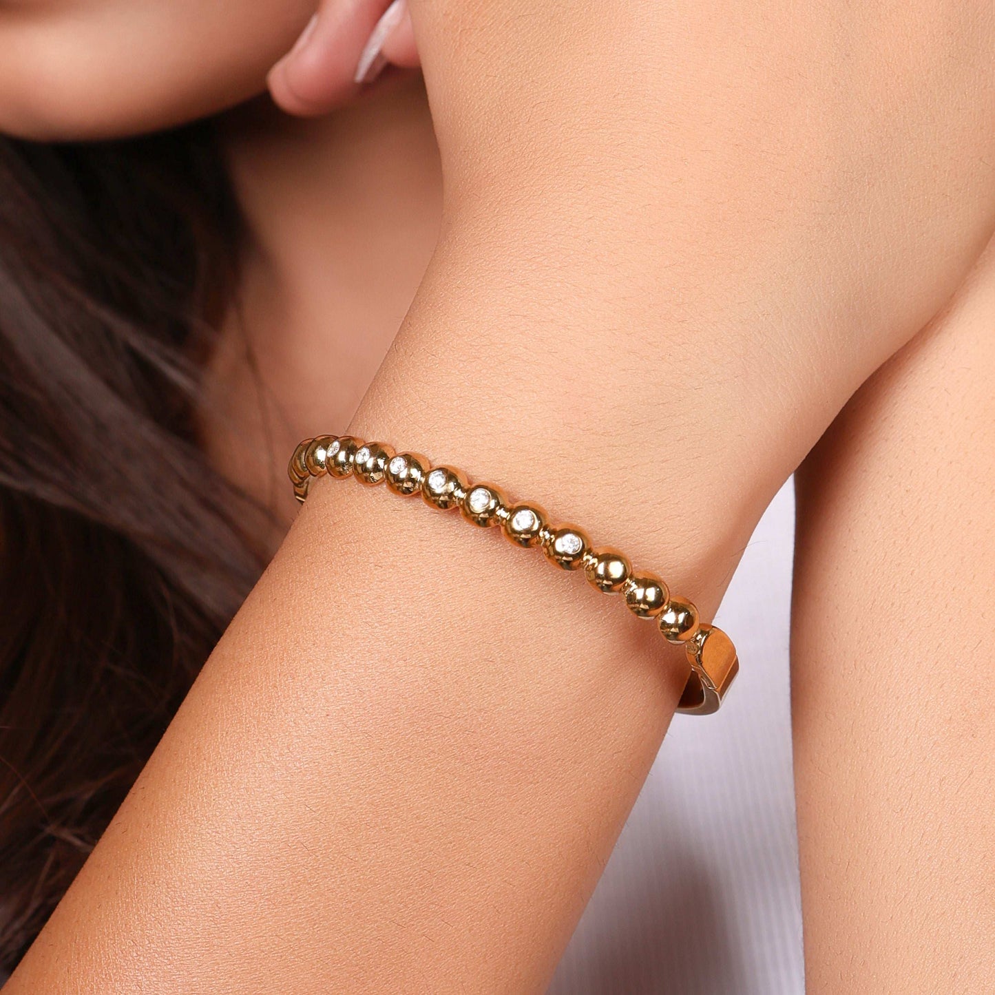 Luxury Dot Sparkle Bangle - Tarnish-Free Gold - Bradiya