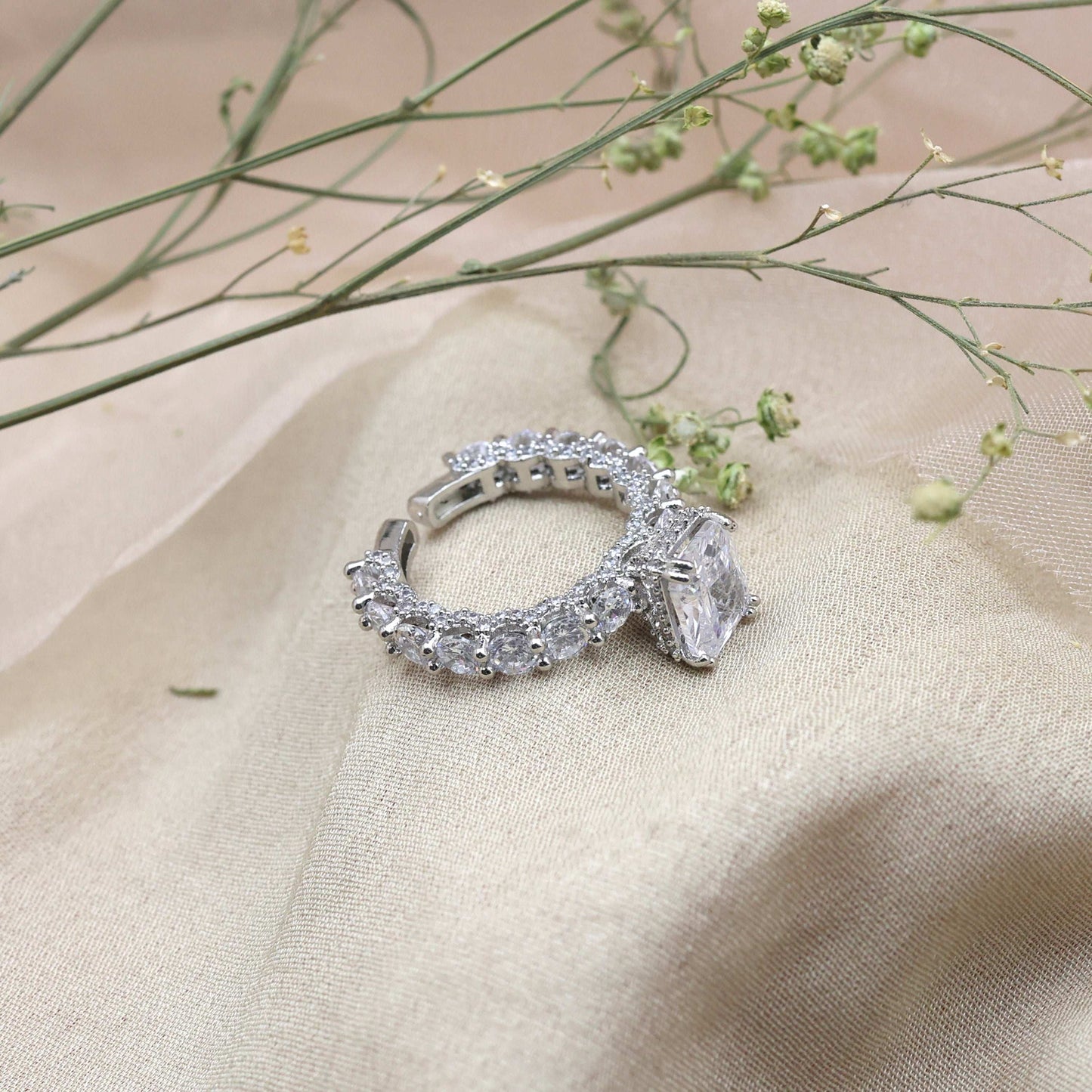 Starlit Promise Ring - Bradiya