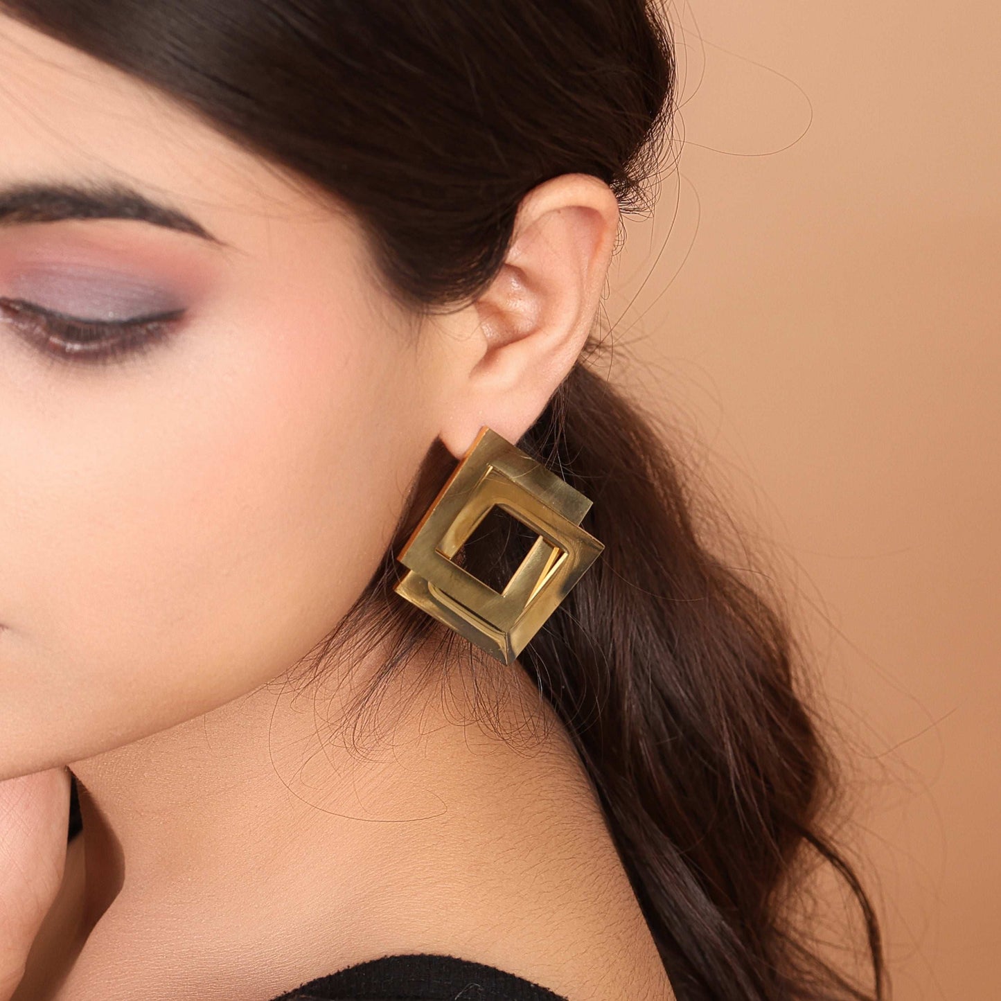 Interlocking Square Drop 18 Kt Earrings - Bradiya