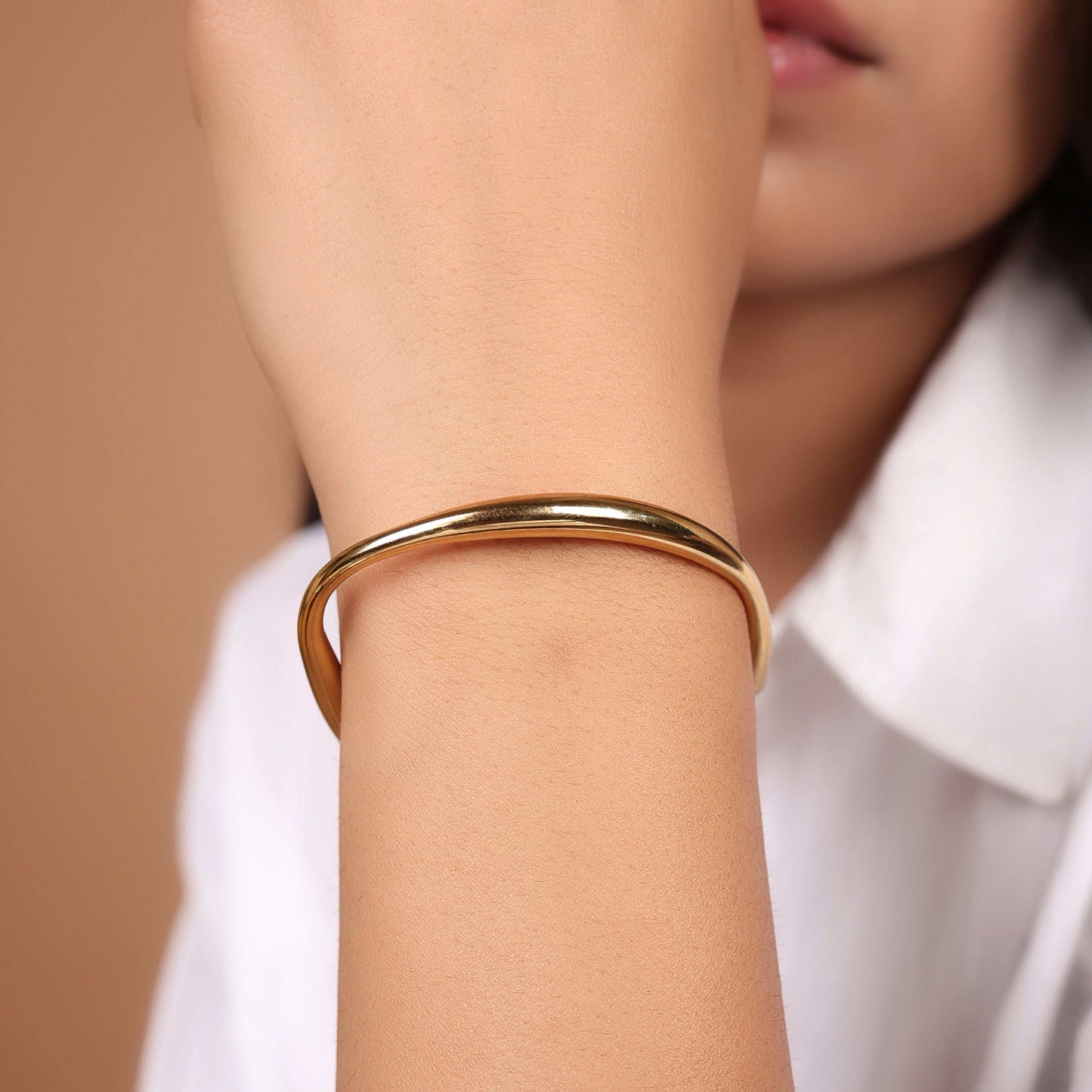 Minimalist Gold Cuff Bracelet - Anti-Tarnish - Bradiya