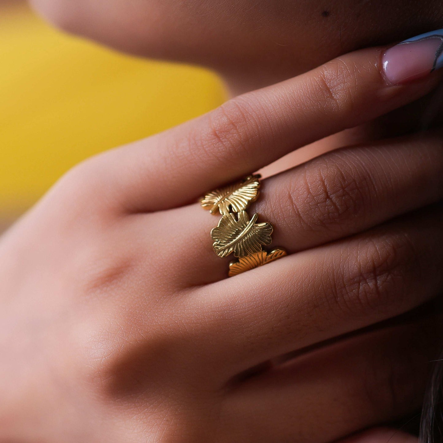 Bradiya Tarnish-Free Jewelry Ring with Leaf Design - Bradiya