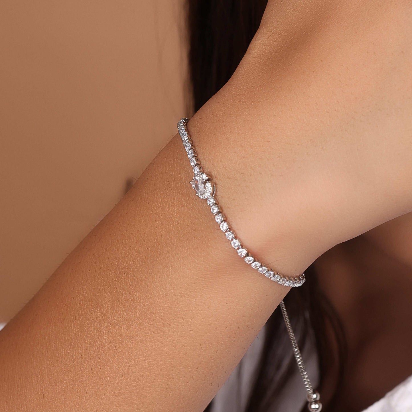 Diamond Drape Bracelet - Bradiya