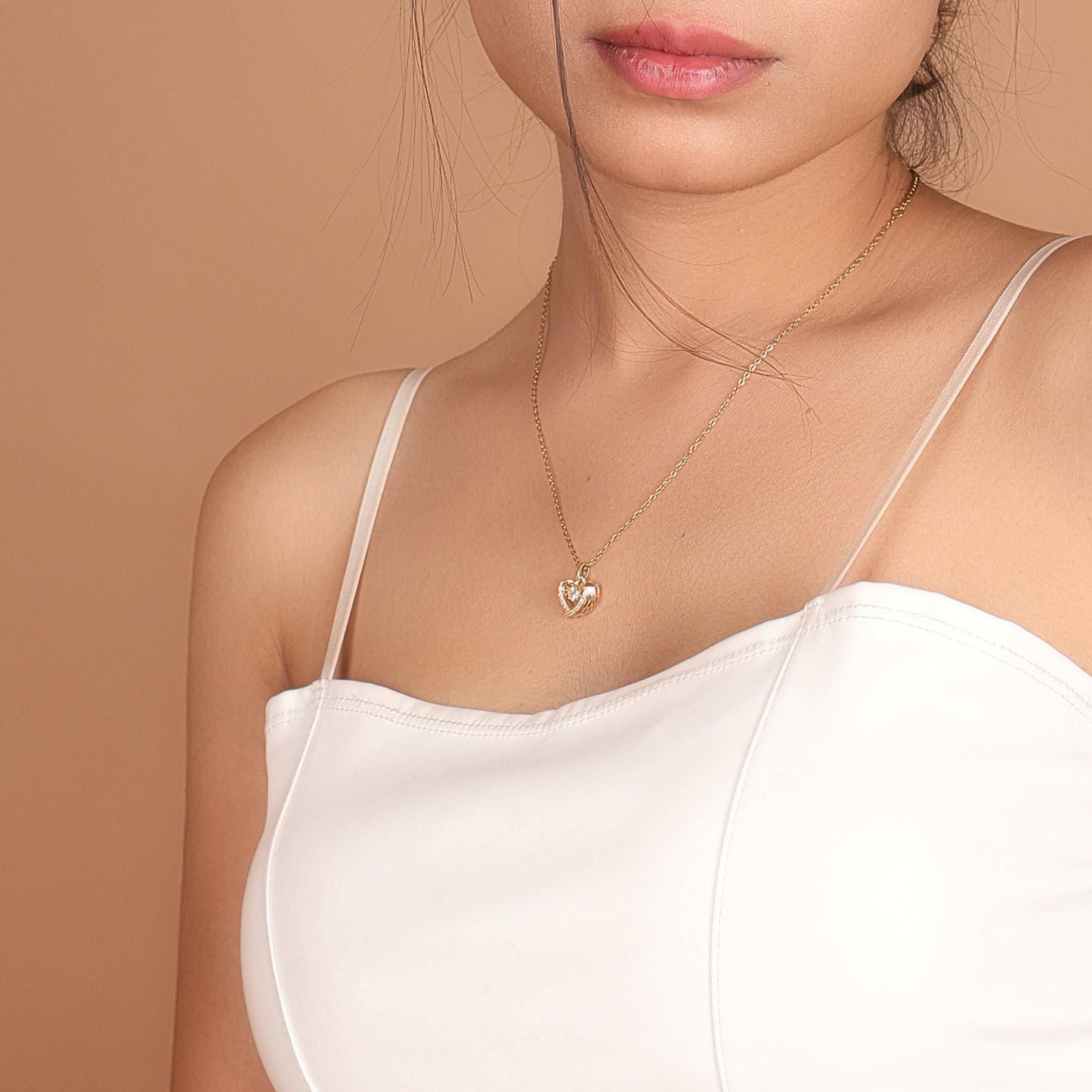 The Fluttering Sparkle Necklace - Bradiya