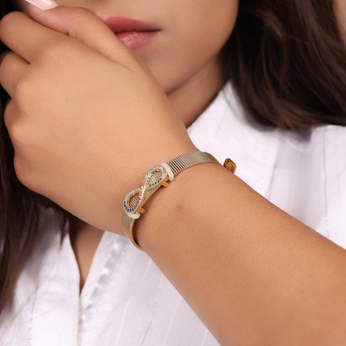 18Kt Infinity Symbol Gold Bracelets - Bradiya