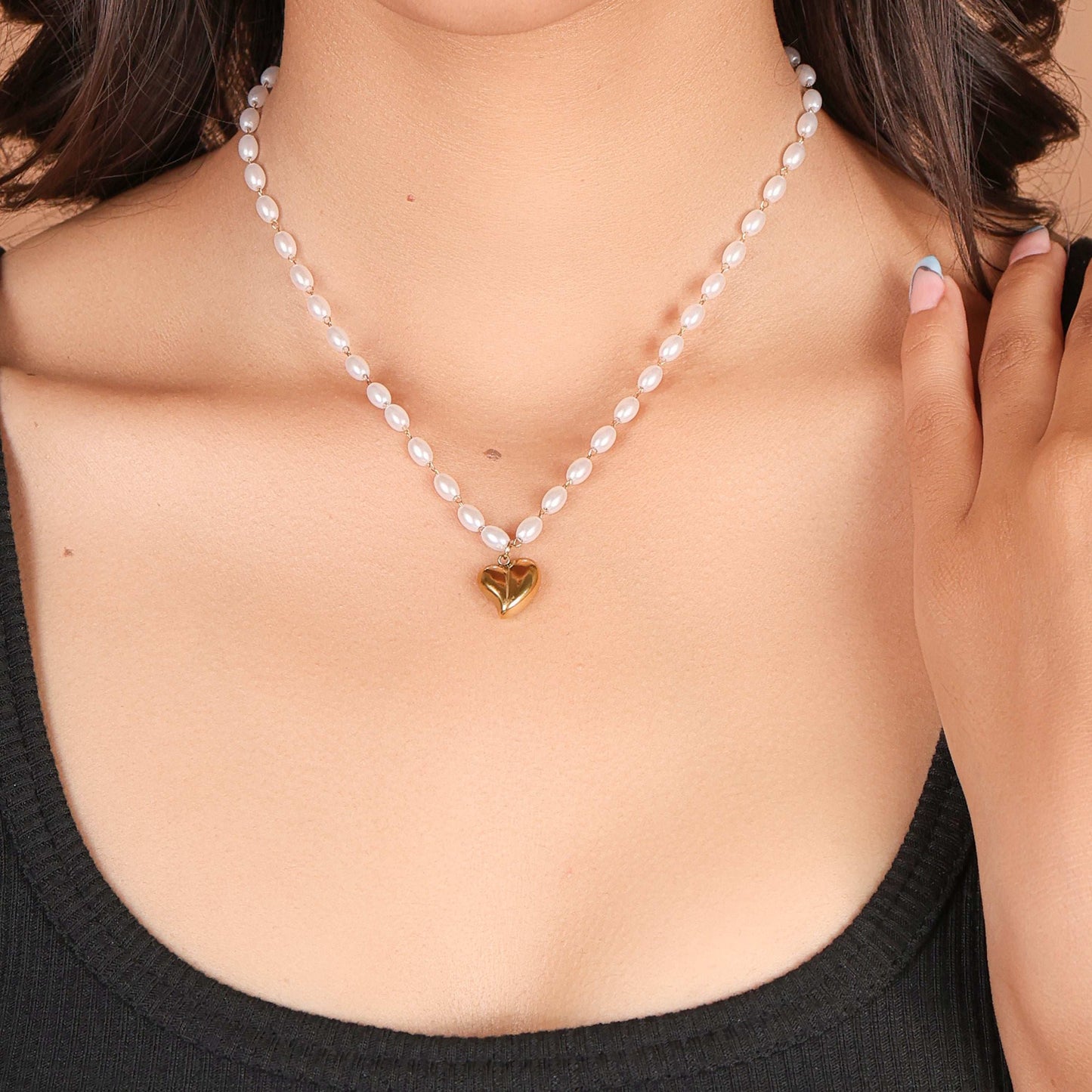 Gold Heart Pendant Pearl Beaded Necklace - Bradiya