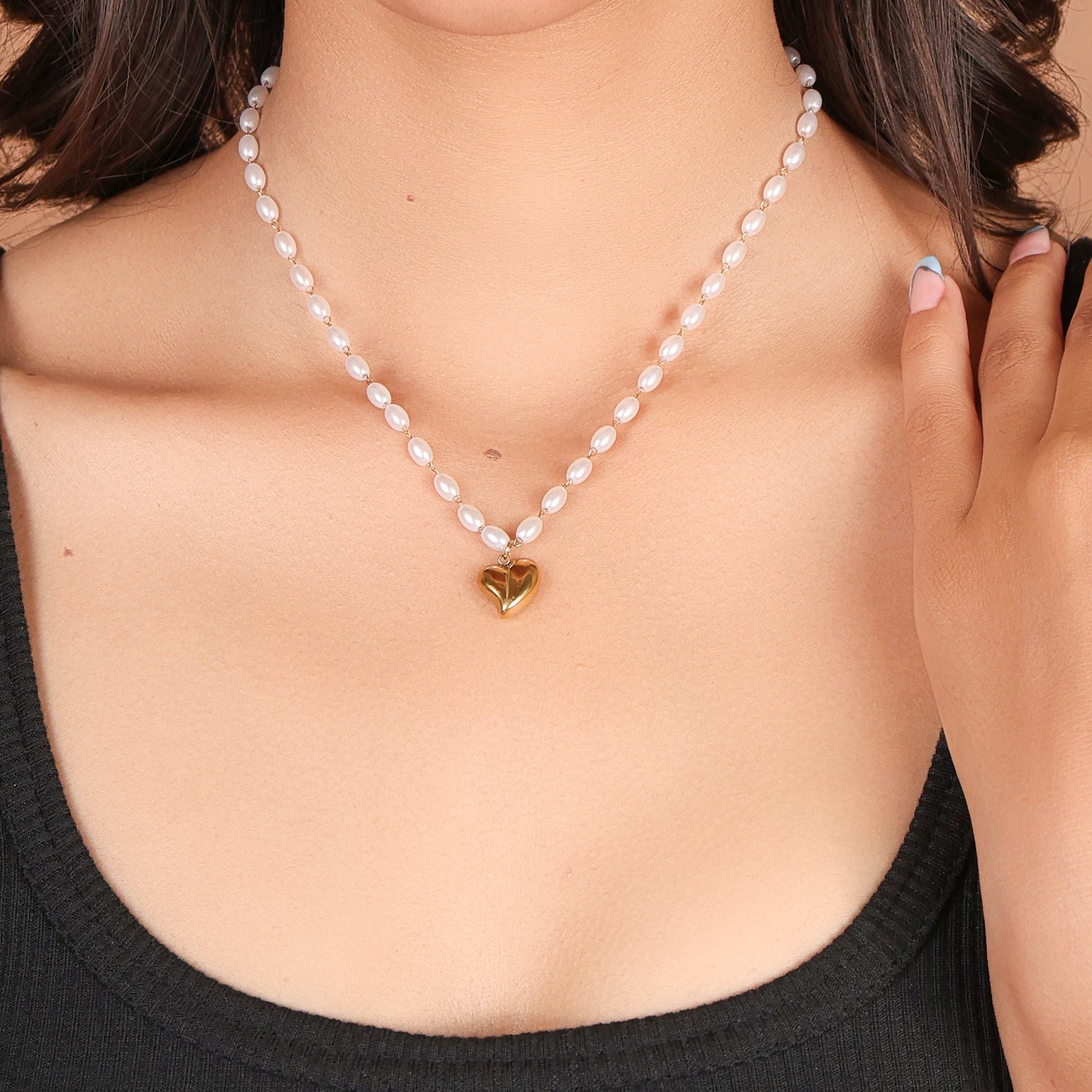Gold Heart Pendant Pearl Beaded Necklace - Bradiya