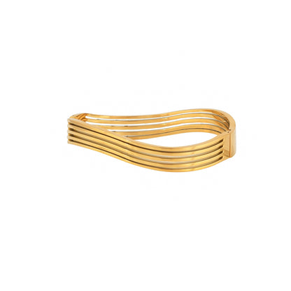 Bradiya Wavy Design Bangle - Anti-Tarnish Luxury Jewelry - Bradiya