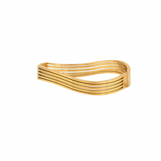 Bradiya Wavy Design Bangle - Anti-Tarnish Luxury Jewelry - Bradiya