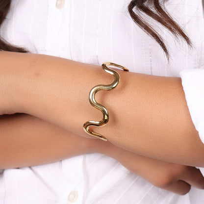 Wavy Open Cuff Jewelry - Anti-Tarnish Luxury - Bradiya