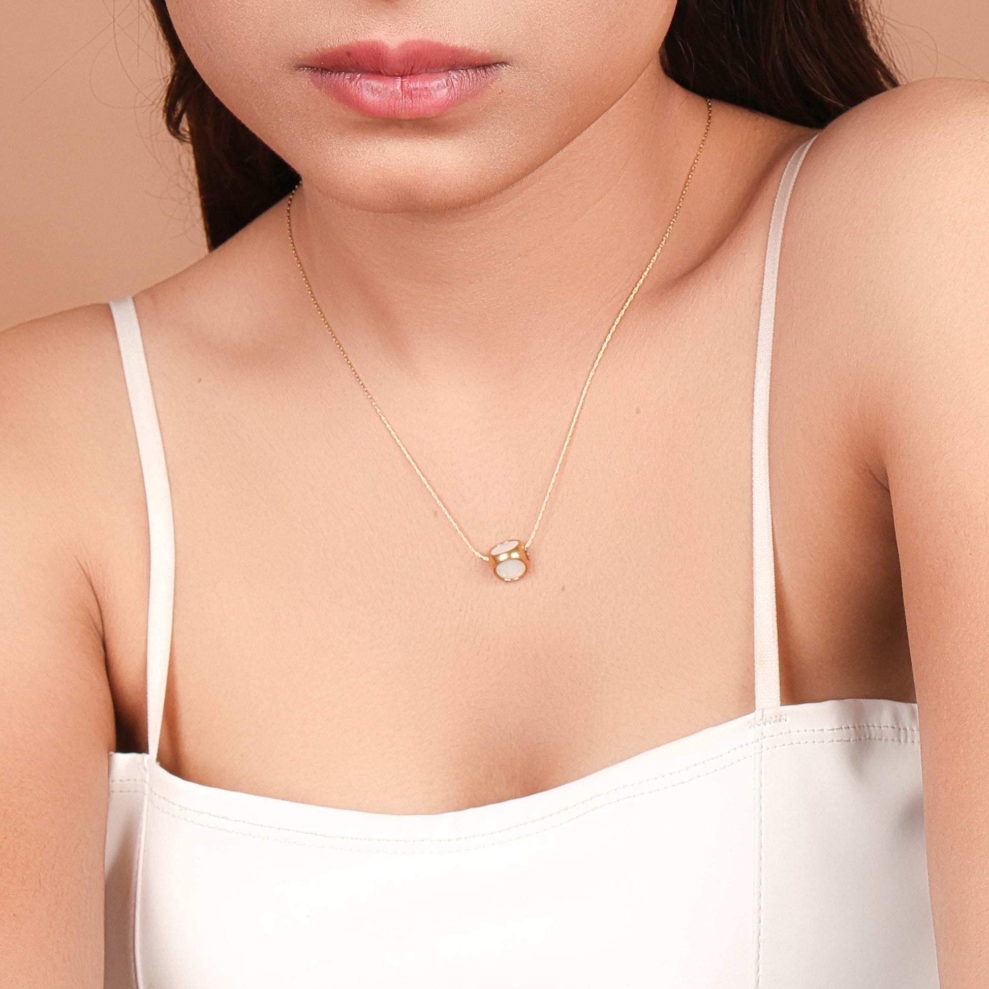 Bradiya Luxury Cylinder Pearl Necklace - Anti-Tarnish - Bradiya
