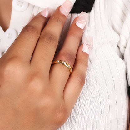 The Starfall Band Ring - Bradiya