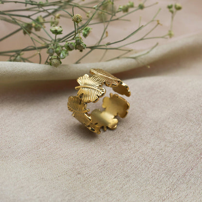 Bradiya Tarnish-Free Jewelry Ring with Leaf Design - Bradiya