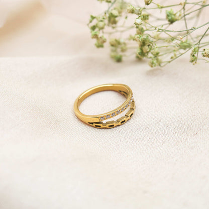 Twinkle Twirl Diamond Ring - Bradiya
