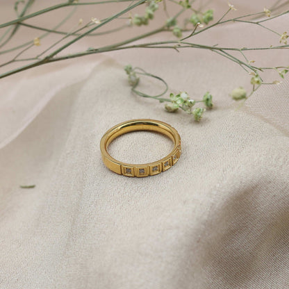 Love Lock Ring - Bradiya
